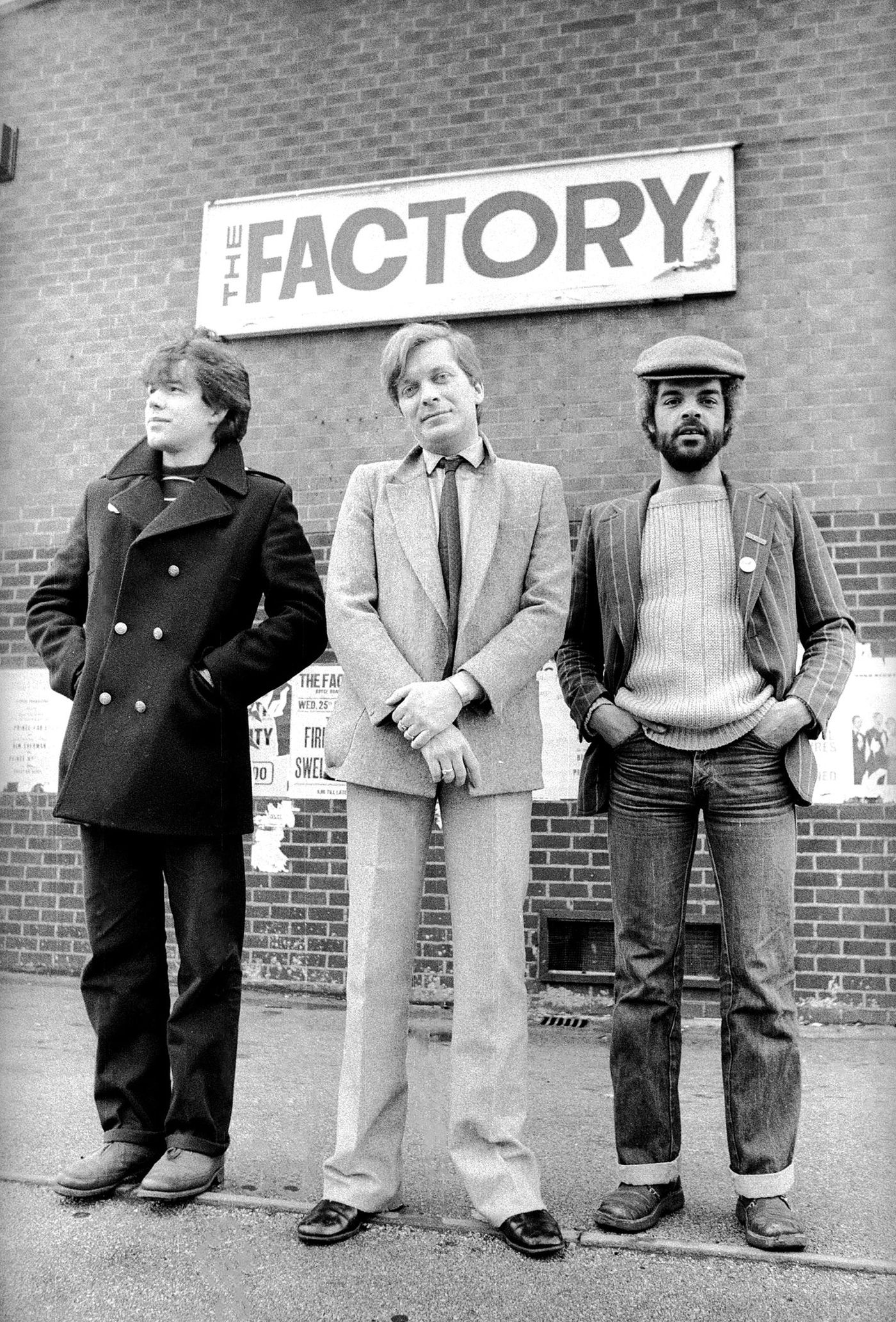 Eln 1979: Peter Saville, Tony Wilson y Alan Erasmus: la sala The Factory. Foto: Kevin Cummins
