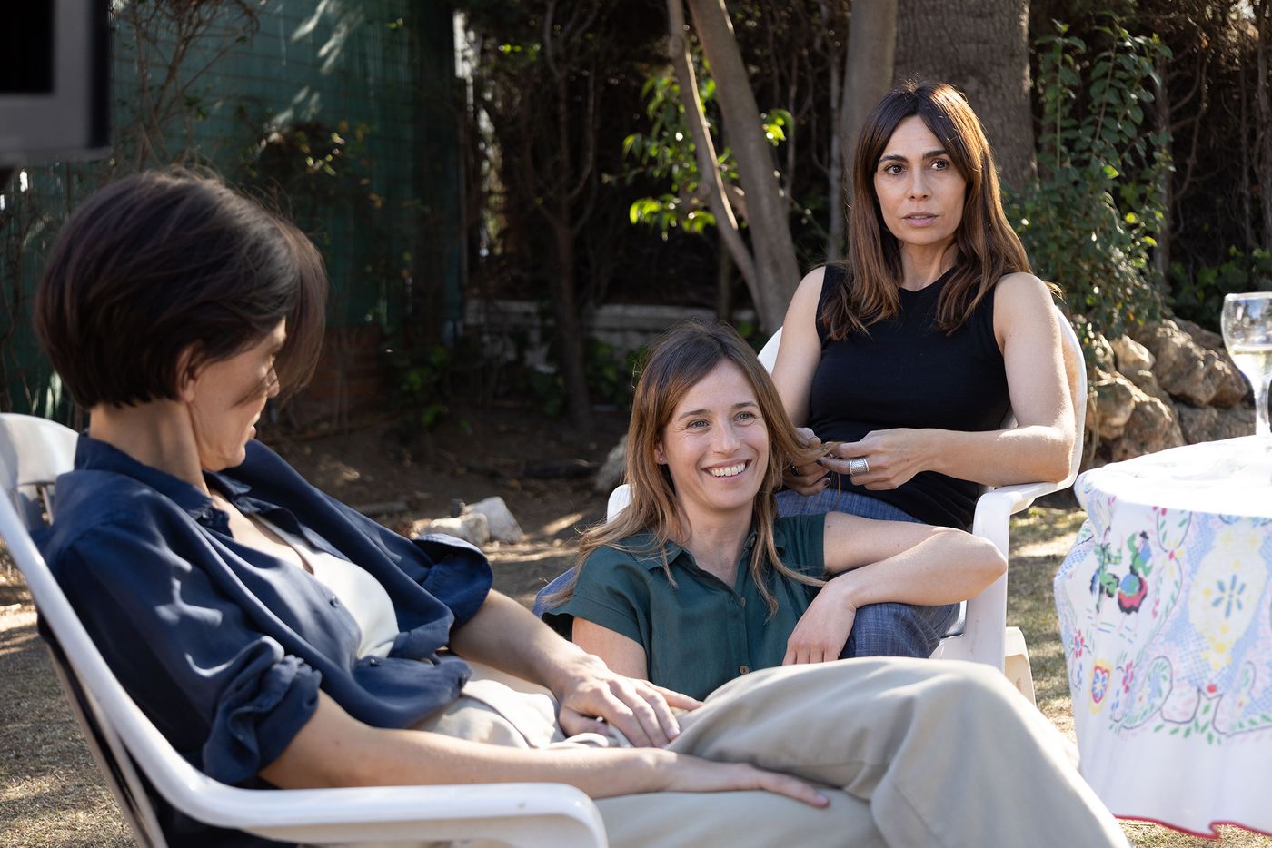 Elena Anaya, Marta Etura e Itziar Atienza, bajo la larga sombra de la duda.