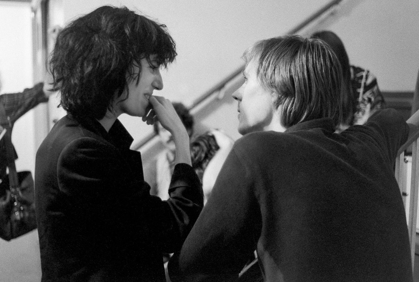 Con Patti Smith, en 1975, su pareja en aquella época. Foto: Charlie Steiner / Highway 67 (Getty Images)