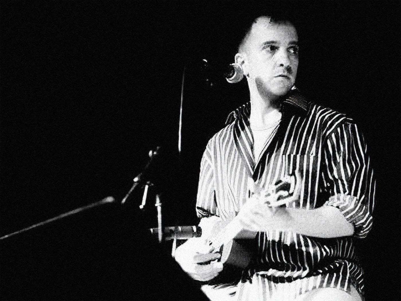 Aguda inteligencia, chispas de genio, amor por el humor y pasión por la música.