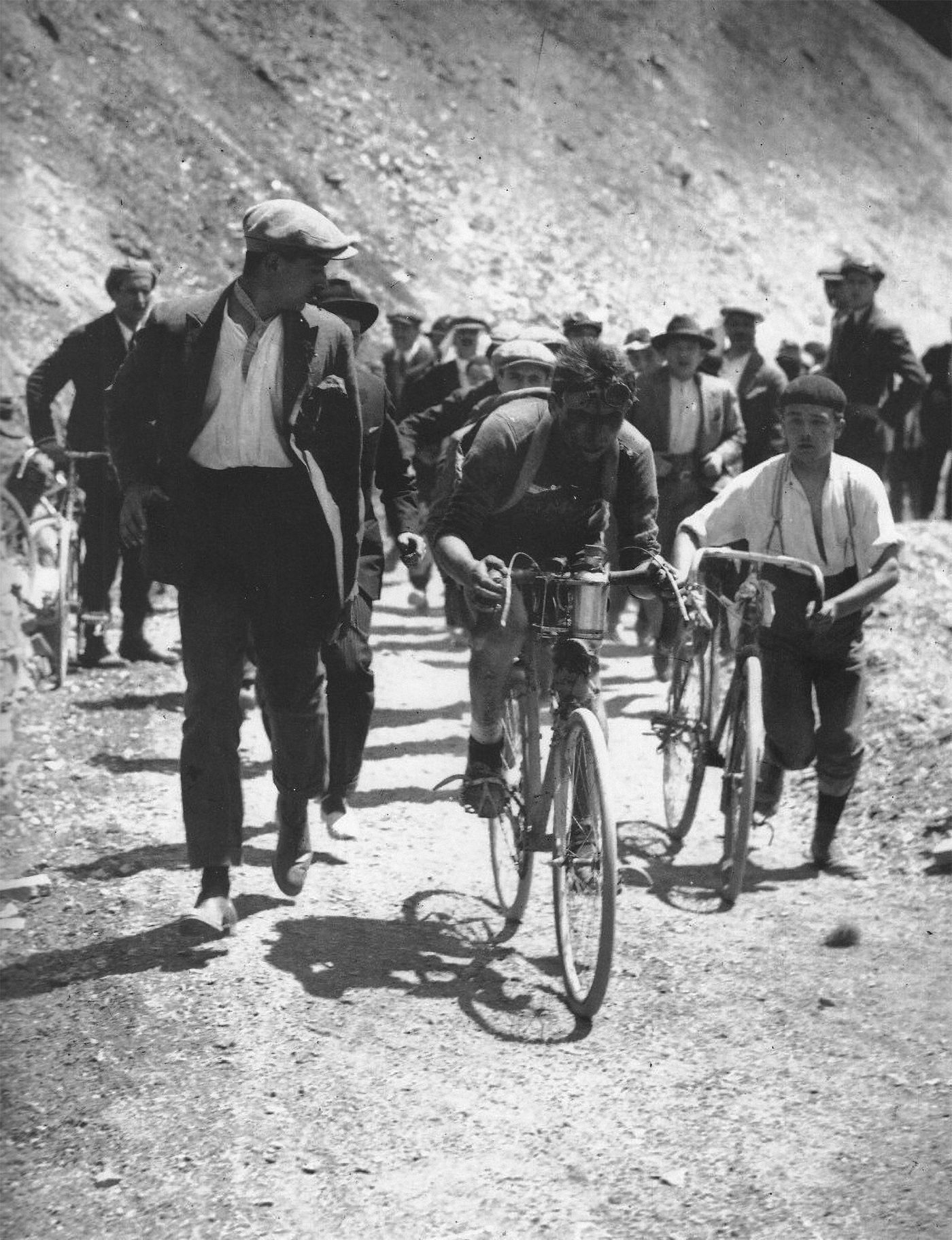 El Tour en 1924: “Los forzados de la carretera”, según el periodista Albert Londres.