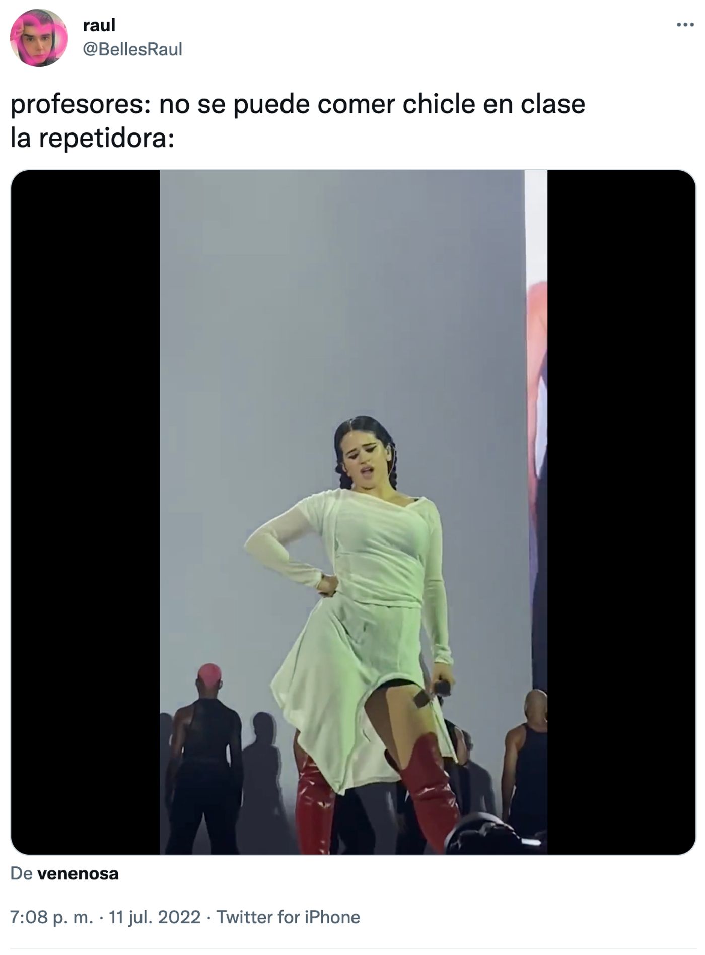 El momento ser-parte-de-un-chiste-interno que todo fan está buscando.<a href="https://twitter.com/BellesRaul/status/1546542018691735552" target="_blank"> Ver tuit </a>