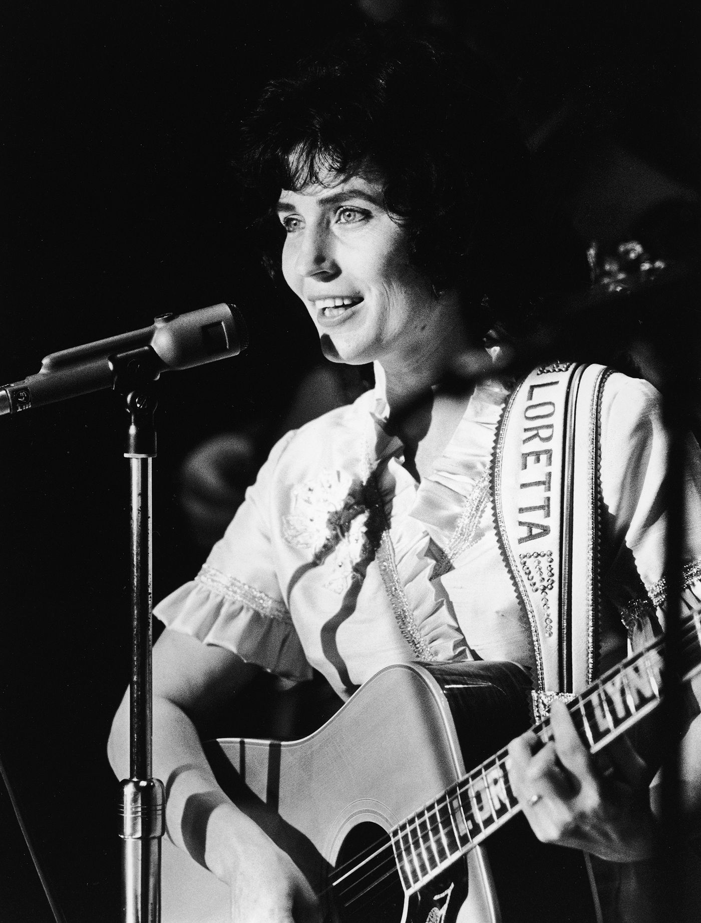 A mediados de los años 60, en el Grand Ole Opry, en Nashville, Tennessee. Foto: Getty Images