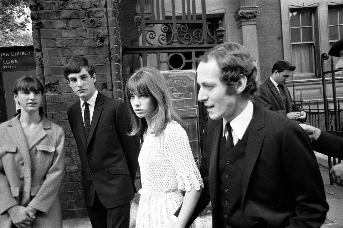 Su boda con John Barry.