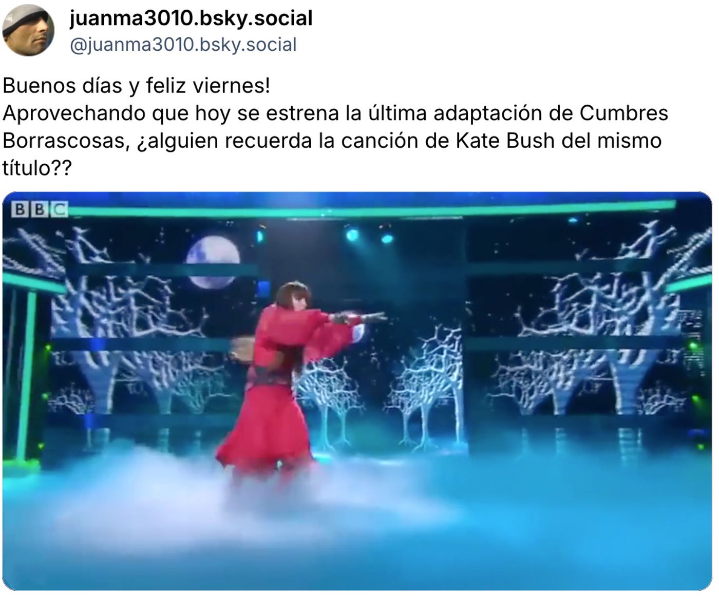 Parodia antológica del clip de Kate Bush. <a href="https://bsky.app/profile/juanma3010.bsky.social/post/3meqc65jgpk2u" target="_blank"> Ver post </a>