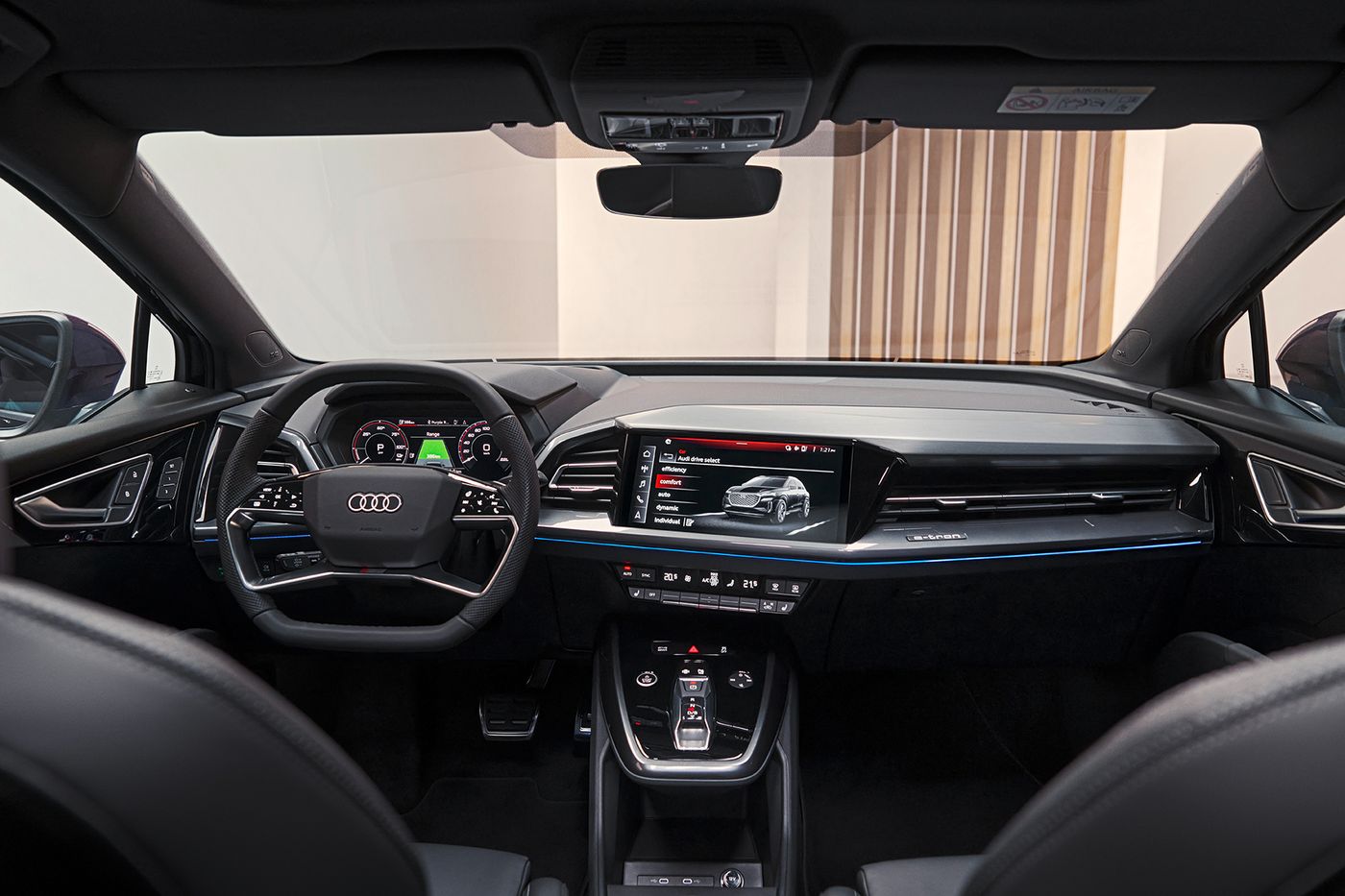 Diseño de vanguardia en el interior del Audi Q4 e-tron 100% eléctrico.