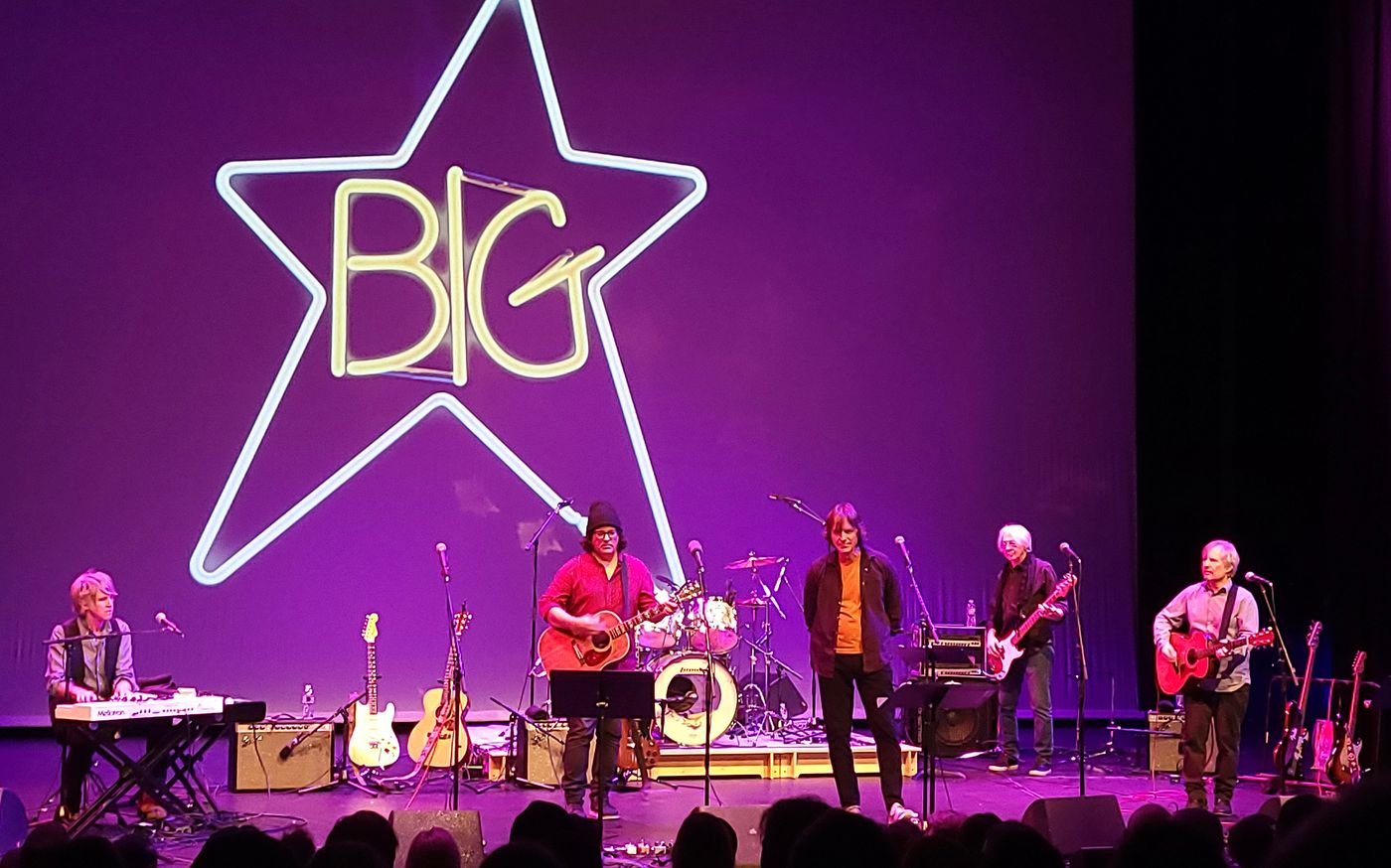 Pat Sansone, Jon Auer, Jody Stephens, Mike Mills y Chris Stamey: estrella inmortal. Foto: Stephanie Billue